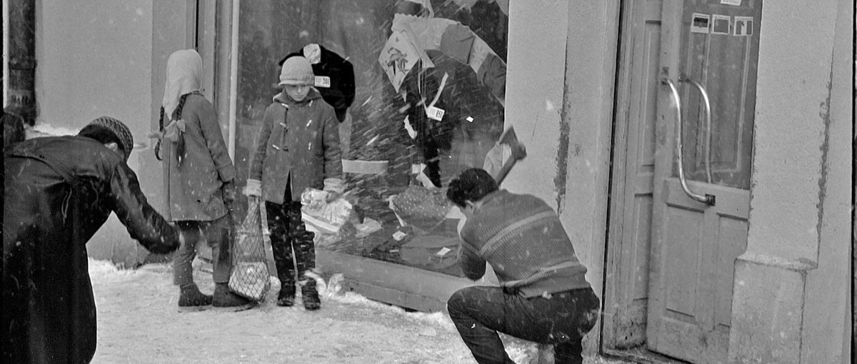 NARTY, MODA, OBYCZAJE 70'. Fotografie Władysława Wernera ze zbiorów Muzeum Tatrzańskiego