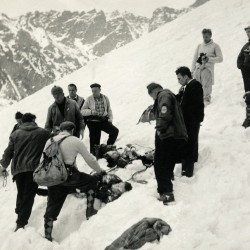 NARTY, MODA, OBYCZAJE 70'. Fotografie Władysława Wernera ze zbiorów Muzeum Tatrzańskiego - zdjecie nr 1
